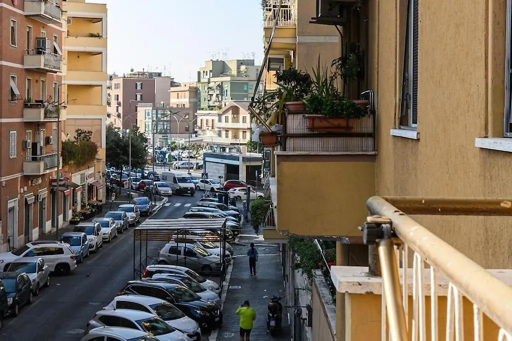 Ninfee 23 - Home In Rome Italy