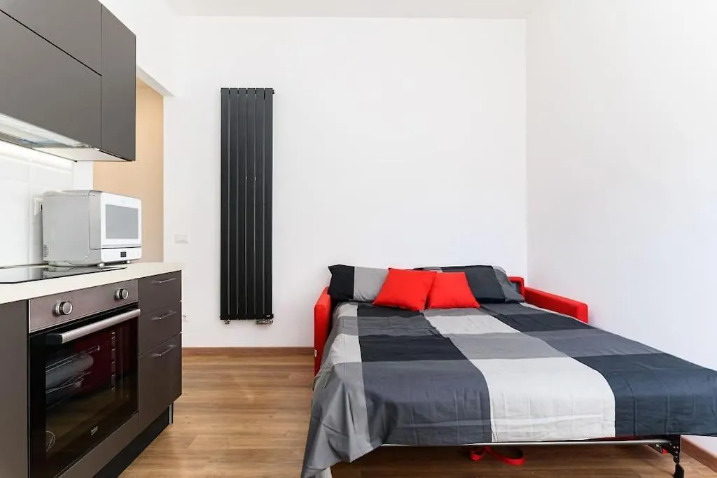 Ninfee 23 - Home In Rom 0*,