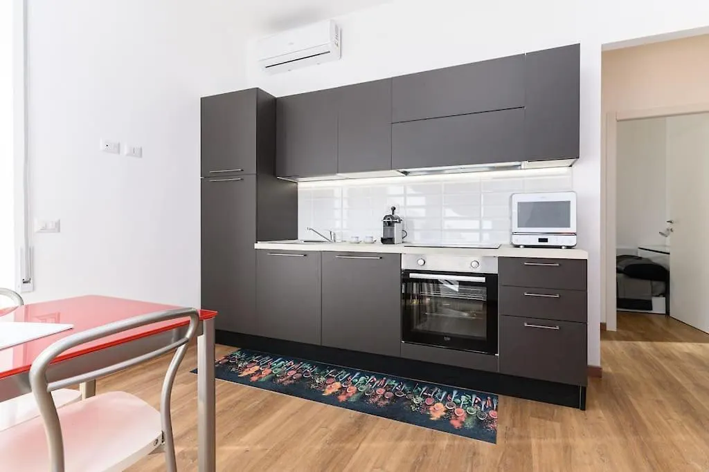 Ninfee 23 - Home In Rom 0*,  Italien